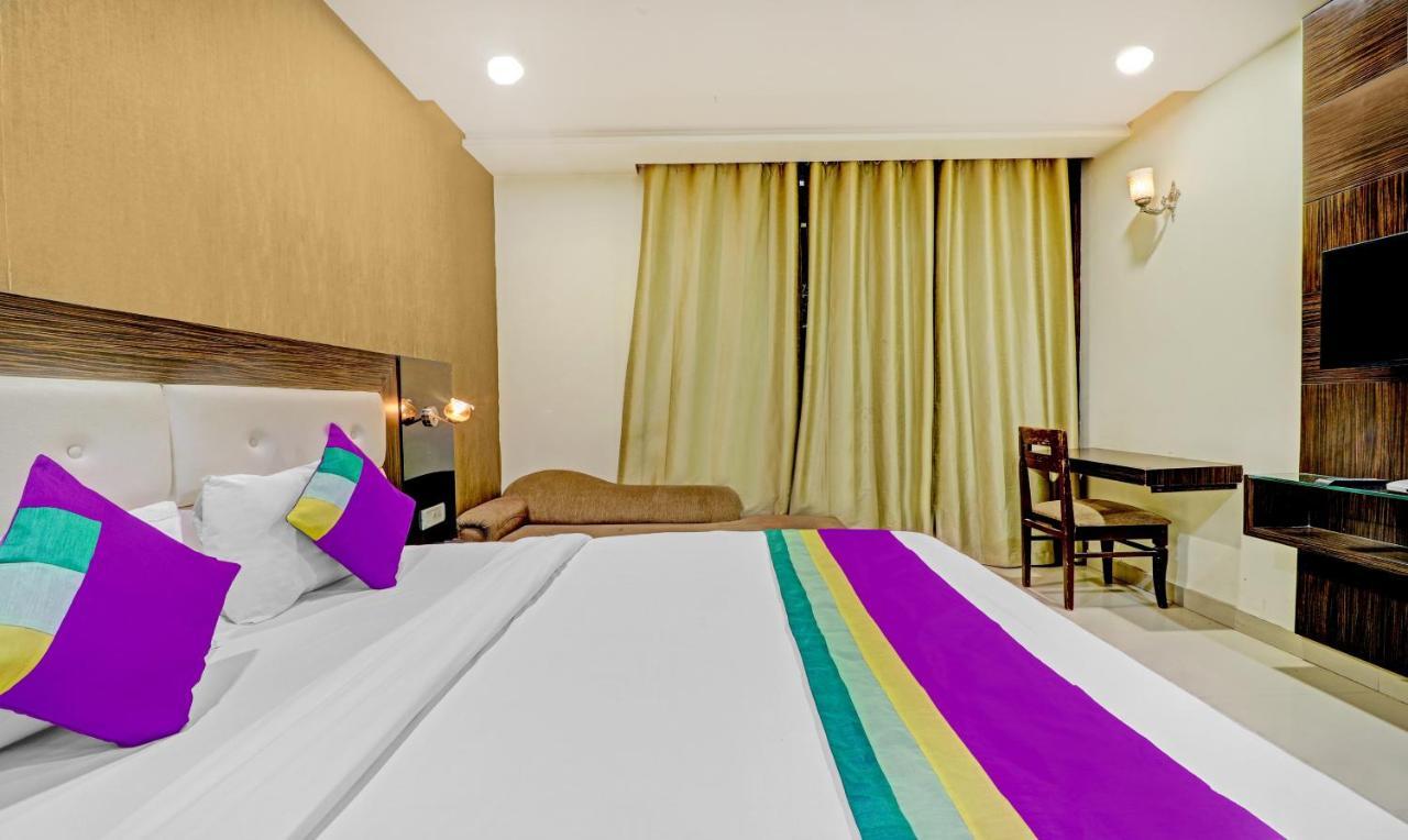 Light House Agra By Park Tree Hotel Exterior foto