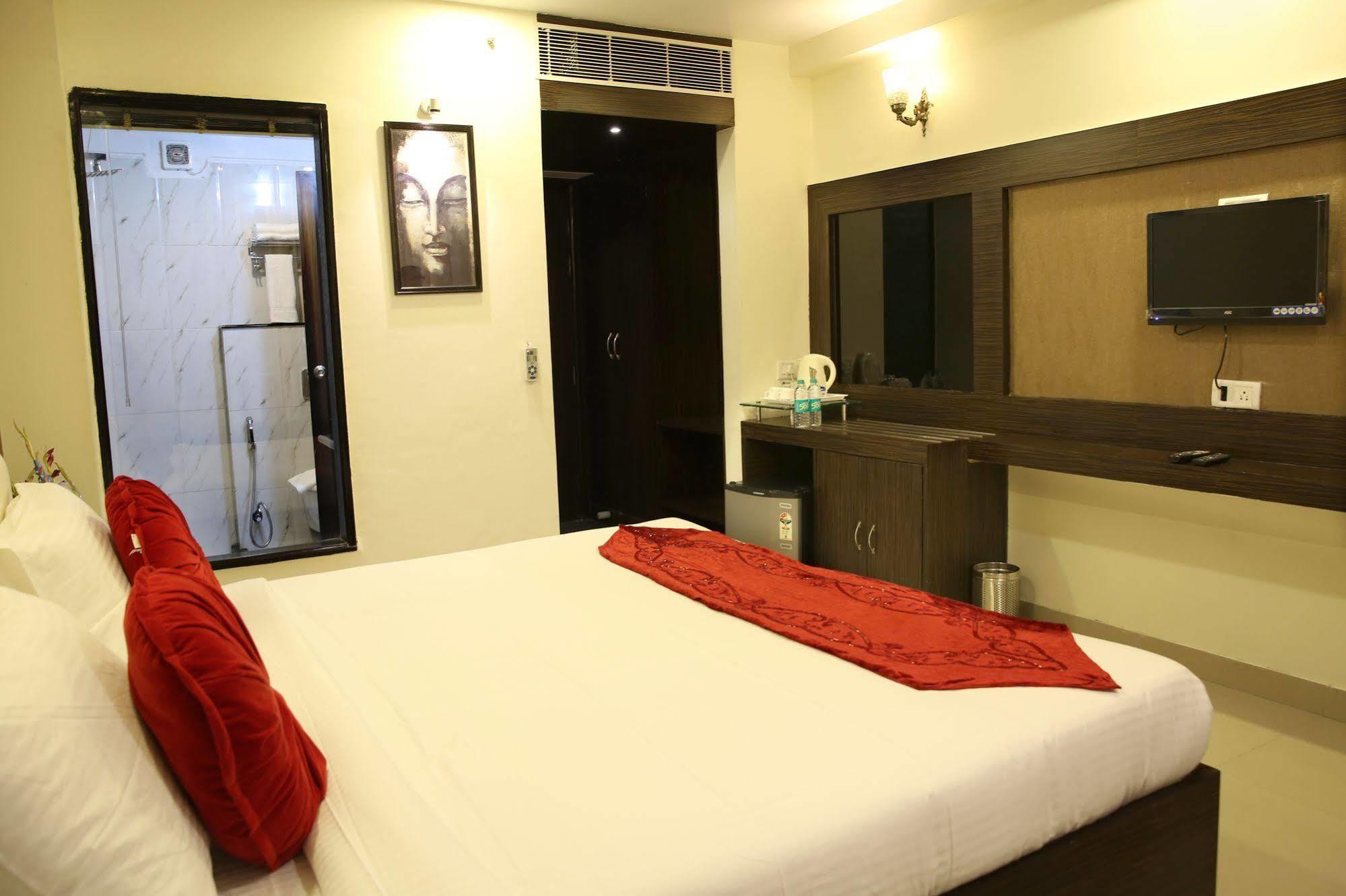 Light House Agra By Park Tree Hotel Exterior foto